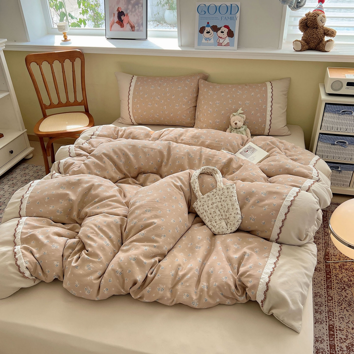 91家纺网 家纺一手货源 找家纺 暖芯优选 2025秋冬新品韩国小清新有氧提花人字纹双层纱全棉蕾丝花边加厚四件套 清风序语-小花边