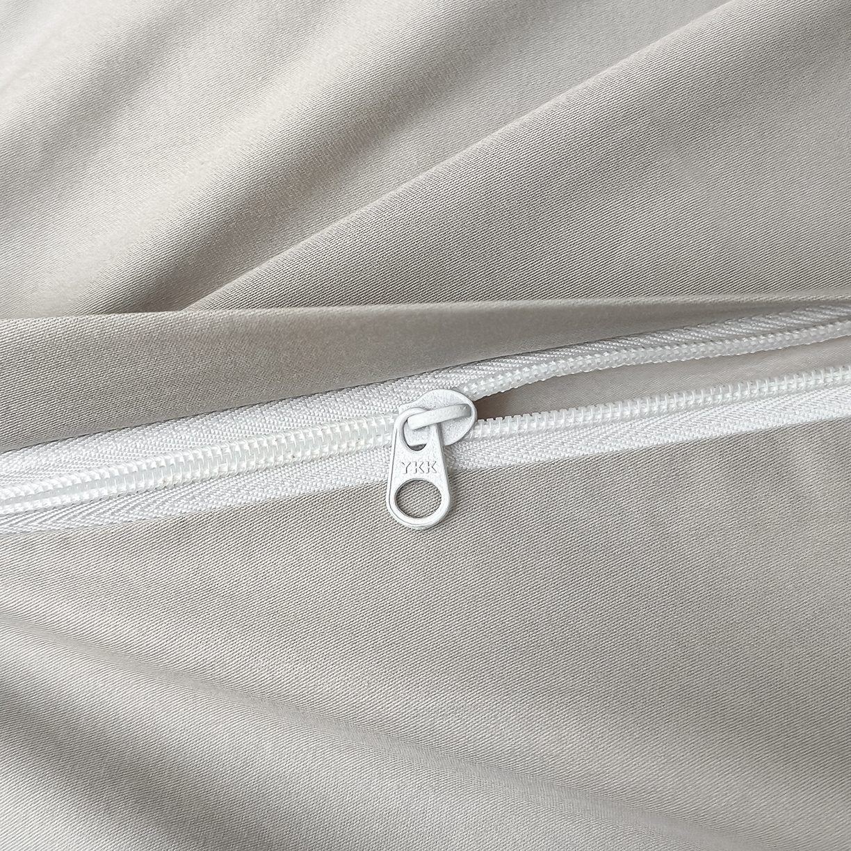 91家纺网 家纺一手货源 找家纺 舒慕家纺 2025新款100支长绒棉浮雕提花四件套 雨洛