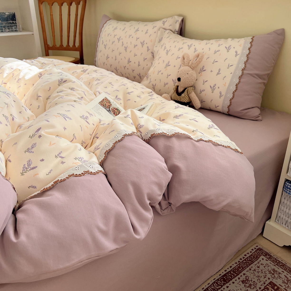 91家纺网 家纺一手货源 找家纺 暖芯优选 2025秋冬新品韩国小清新有氧提花人字纹双层纱全棉蕾丝花边加厚四件套 薰衣草-小花边