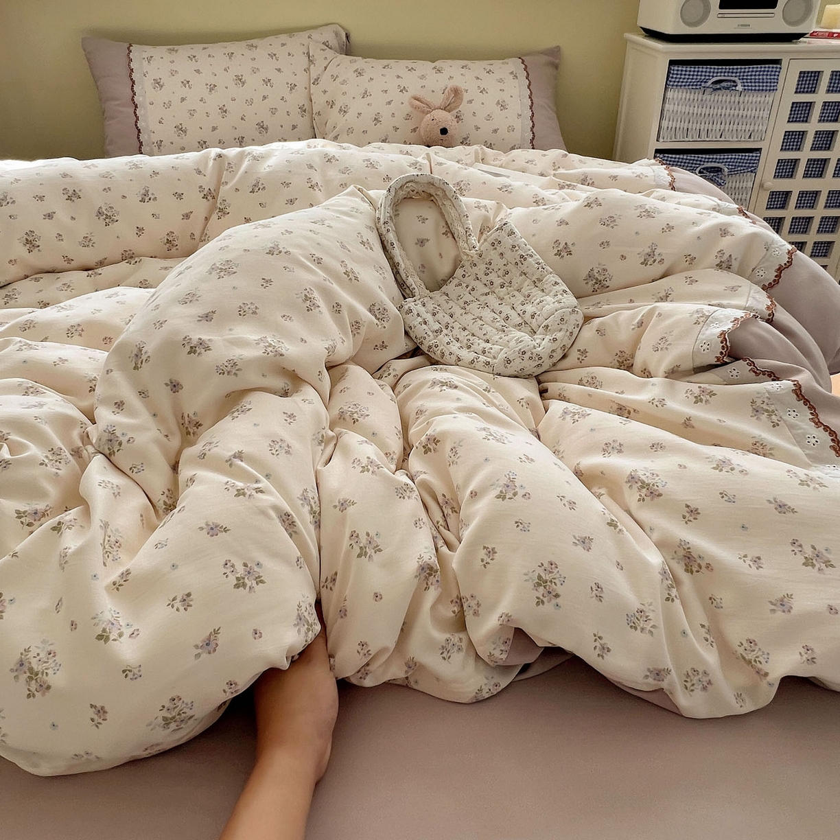 91家纺网 家纺一手货源 找家纺 暖芯优选 2025秋冬新品韩国小清新有氧提花人字纹双层纱全棉蕾丝花边加厚四件套 栀子花信-小花边