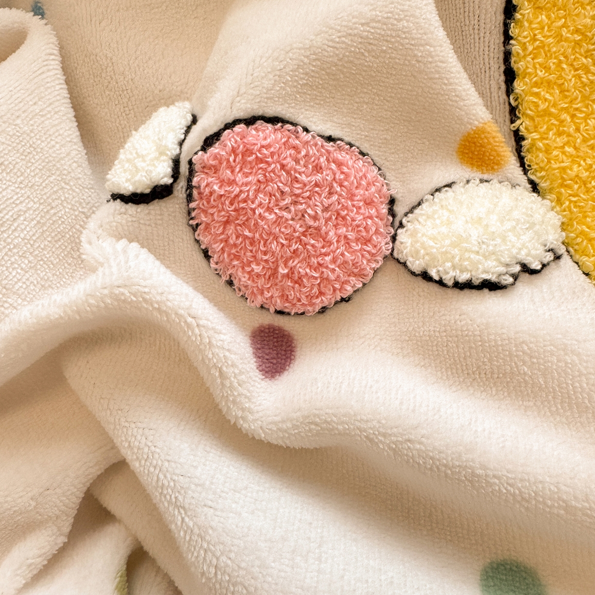 91家纺网 家纺一手货源 找家纺 罗亿家纺 2025新款高克重200g牛奶绒数码印花毛巾绣卡通四件套（小红书推荐）提供买家秀 月光美少女