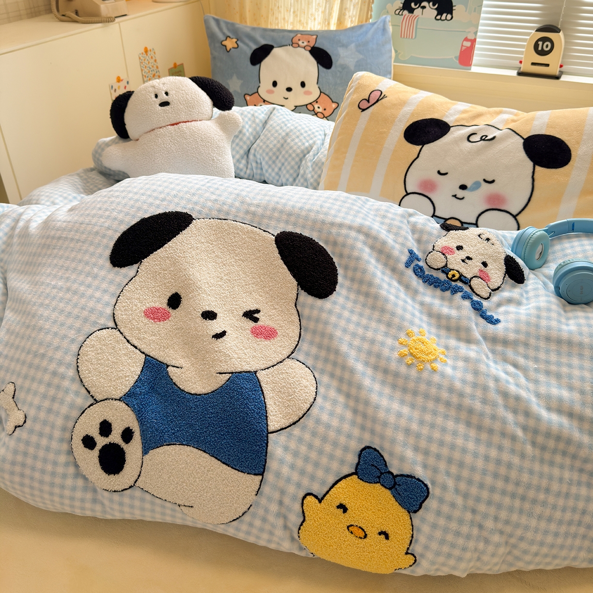 91家纺网 家纺一手货源 找家纺 罗亿家纺 2025新款高克重200g牛奶绒数码印花毛巾绣卡通四件套（小红书推荐）提供买家秀 帕恰小白