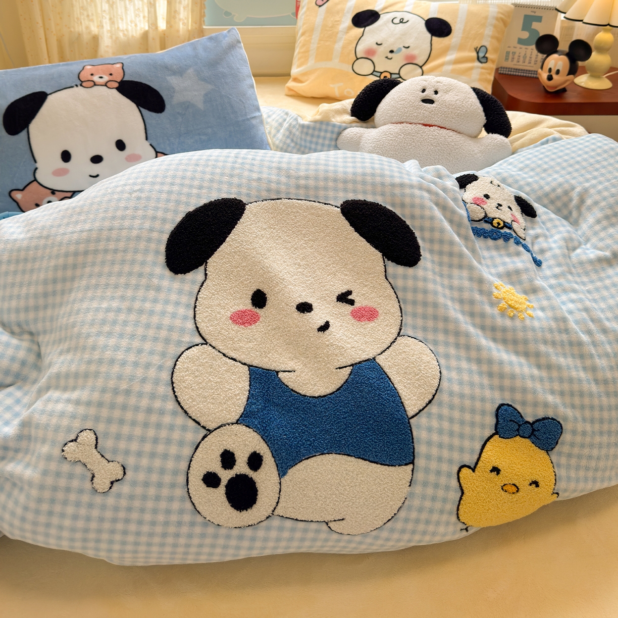 91家纺网 家纺一手货源 找家纺 罗亿家纺 2025新款高克重200g牛奶绒数码印花毛巾绣卡通四件套（小红书推荐）提供买家秀 帕恰小白