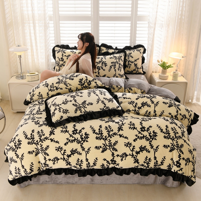 91家纺网 家纺一手货源 找家纺 （总）千姿坊 2025新款韩版牛奶绒花边款四件套