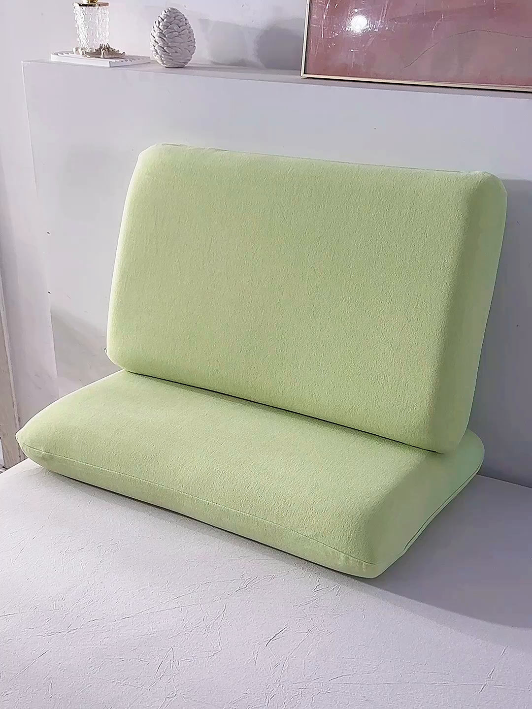 91家纺网 家纺一手货源 找家纺 大黄蜂家居家纺 2025新款A类羊毛蚕丝星球面包记忆枕头枕芯 清晰绿