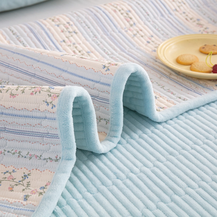 91家纺网 家纺一手货源 找家纺 恒尚居 2025新款全棉牛奶绒床盖四季可用纯棉夹棉床单床褥垫三件套-秋冬款系列二 一米阳光【A纯棉-B牛奶绒】