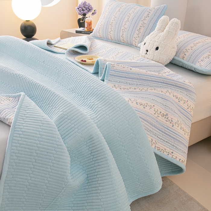 91家纺网 家纺一手货源 找家纺 恒尚居 2025新款全棉牛奶绒床盖四季可用纯棉夹棉床单床褥垫三件套-秋冬款系列二 一米阳光【A纯棉-B牛奶绒】