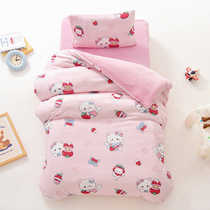 91家纺网 家纺一手货源 找家纺 （总）鱼宝 2025新款小版牛奶绒幼儿园套件