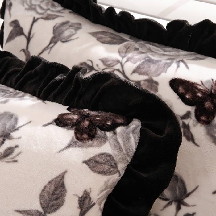 91家纺网 家纺一手货源 找家纺 千姿坊 2025新款韩版牛奶绒花边款四件套 4蝶花私语