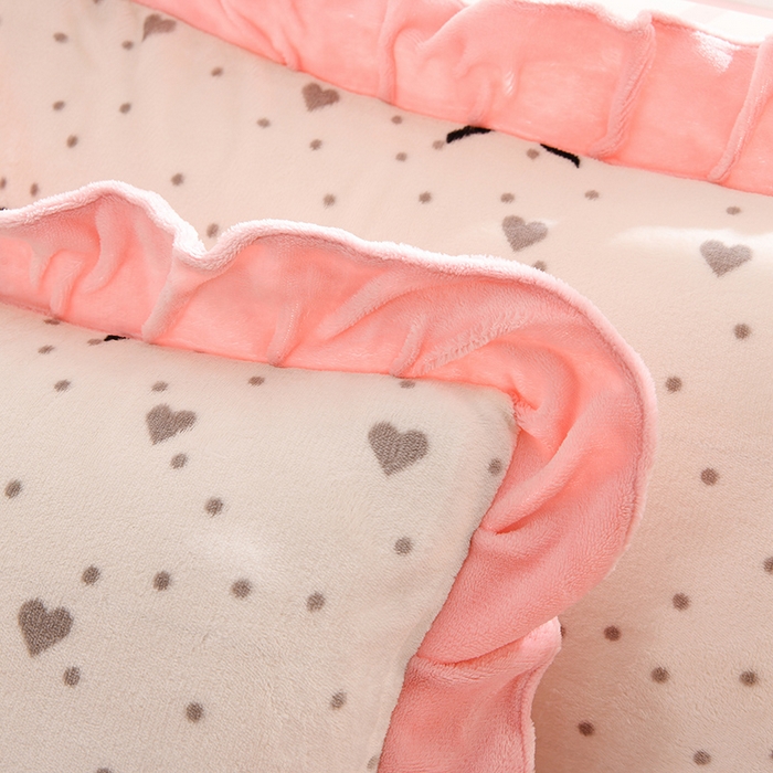 91家纺网 家纺一手货源 找家纺 千姿坊 2025新款韩版牛奶绒花边款四件套 7粉边樱桃