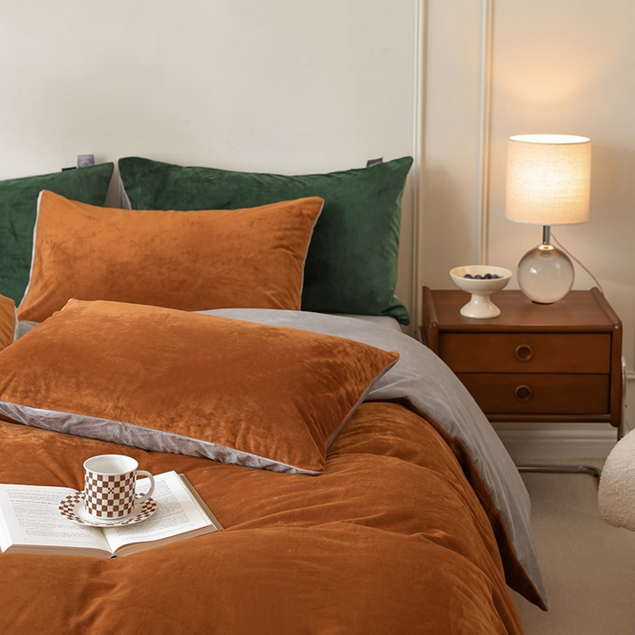 91家纺网 家纺一手货源 找家纺 ONE TWO ONE 121 新品【婴儿绒德芙绒四件套】2025毛毯被子四件套单件床单被套床笠珊瑚绒牛奶绒冬被法兰绒兔毛绒双拼款 双拼-焦糖烟灰