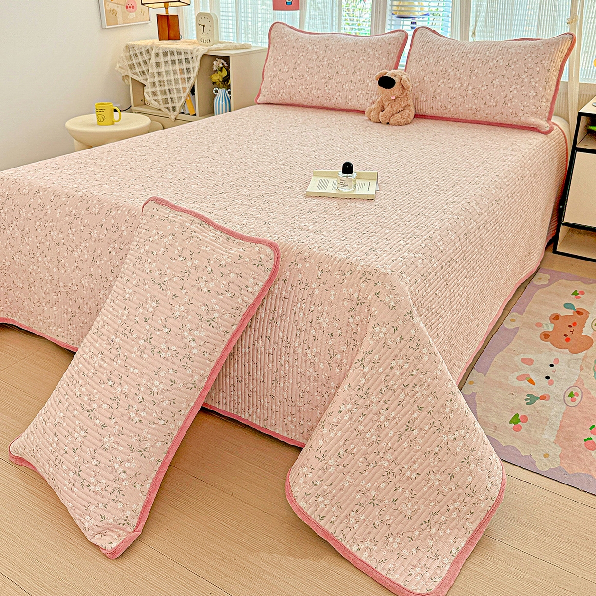 91家纺网 家纺一手货源 找家纺 恒尚居 2025新款全棉牛奶绒床盖四季可用纯棉夹棉床单床褥垫三件套-秋冬款系列二 樱花灿灿