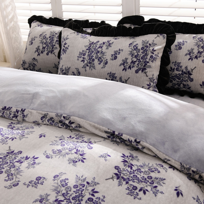 91家纺网 家纺一手货源 找家纺 千姿坊 2025新款韩版牛奶绒花边款四件套 10花影