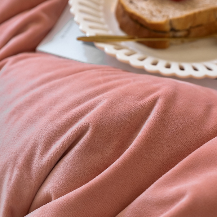 91家纺网 家纺一手货源 找家纺 ONE TWO ONE 121 新品【婴儿绒德芙绒四件套】2025毛毯被子四件套单件床单被套床笠珊瑚绒牛奶绒冬被法兰绒兔毛绒双拼款 双拼-橘粉灰黑