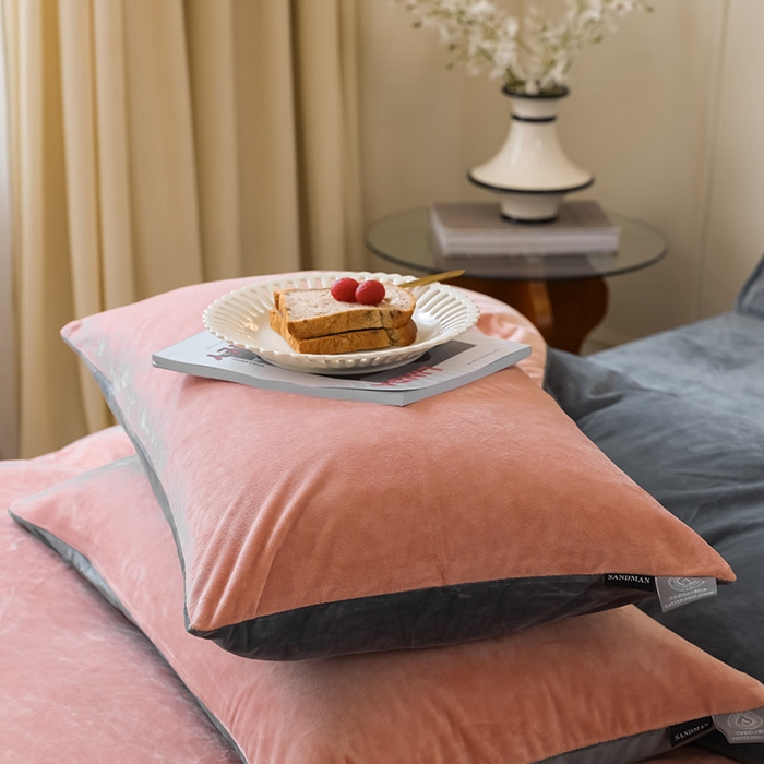 91家纺网 家纺一手货源 找家纺 ONE TWO ONE 121 新品【婴儿绒德芙绒四件套】2025毛毯被子四件套单件床单被套床笠珊瑚绒牛奶绒冬被法兰绒兔毛绒双拼款 双拼-橘粉灰黑