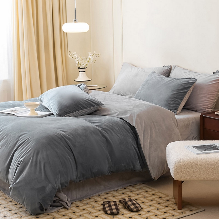 91家纺网 家纺一手货源 找家纺 ONE TWO ONE 121 新品【婴儿绒德芙绒四件套】2025毛毯被子四件套单件床单被套床笠珊瑚绒牛奶绒冬被法兰绒兔毛绒双拼款 双拼-冷灰烟灰