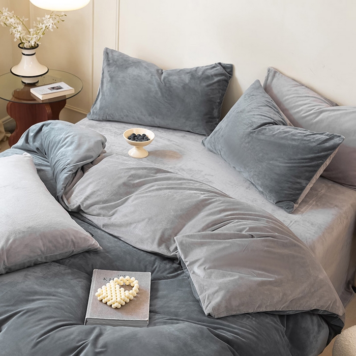 91家纺网 家纺一手货源 找家纺 ONE TWO ONE 121 新品【婴儿绒德芙绒四件套】2025毛毯被子四件套单件床单被套床笠珊瑚绒牛奶绒冬被法兰绒兔毛绒双拼款 双拼-冷灰烟灰