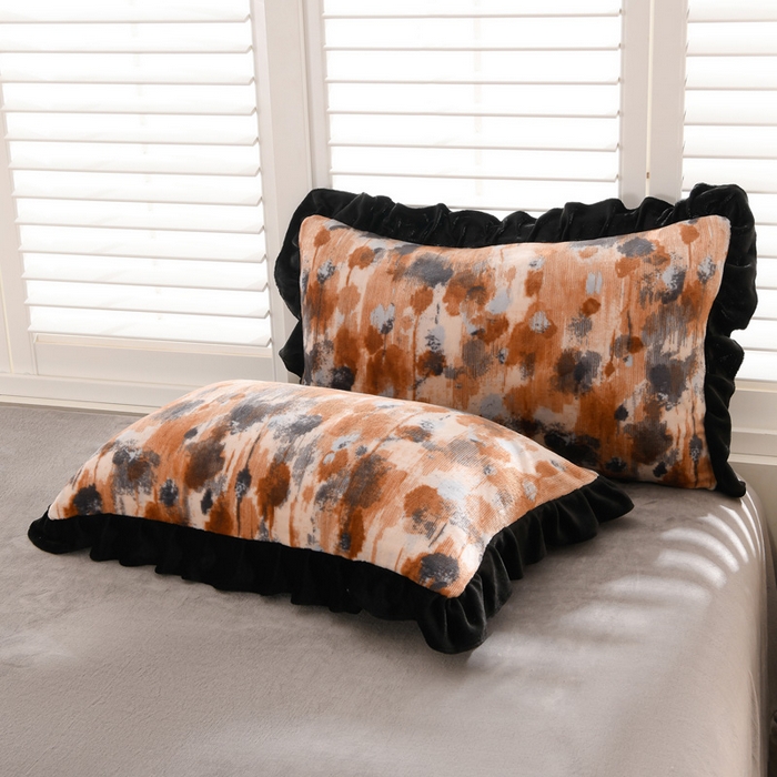 91家纺网 家纺一手货源 找家纺 千姿坊 2025新款韩版牛奶绒花边款四件套 15花墨纹