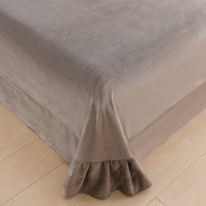 91家纺网 家纺一手货源 找家纺 千姿坊 2025新款韩版牛奶绒花边款四件套 15花墨纹