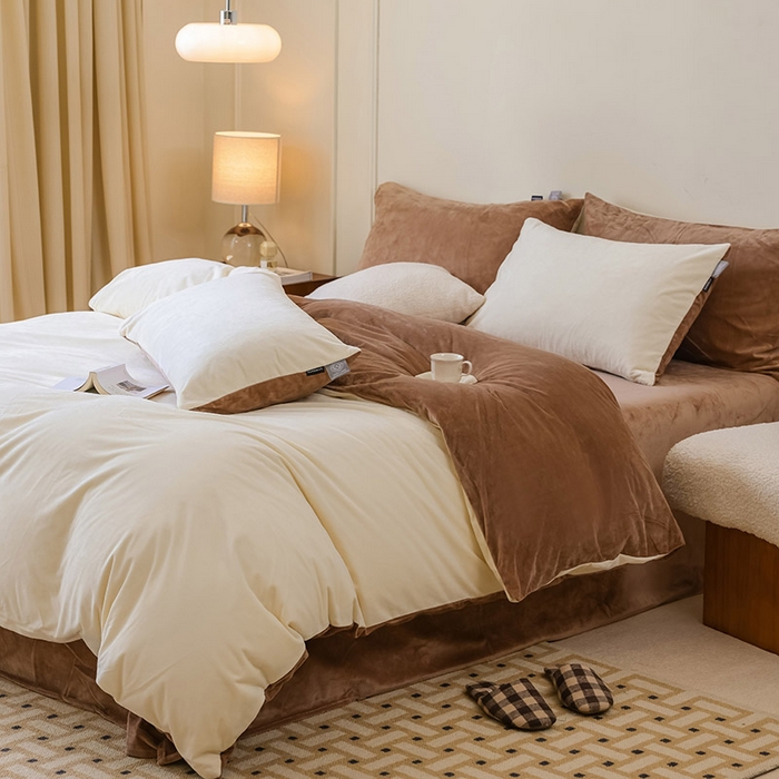 91家纺网 家纺一手货源 找家纺 ONE TWO ONE 121 新品【婴儿绒德芙绒四件套】2025毛毯被子四件套单件床单被套床笠珊瑚绒牛奶绒冬被法兰绒兔毛绒双拼款 双拼-奶白棕咖