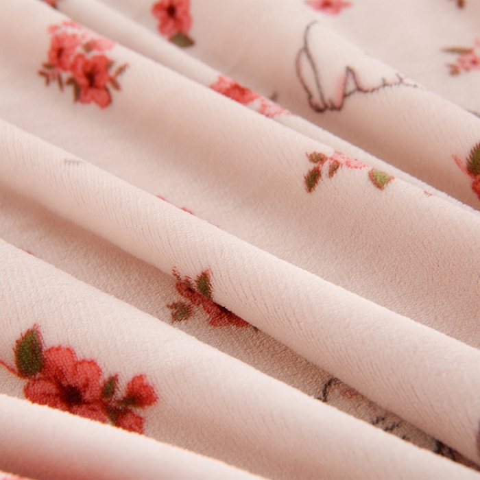 91家纺网 家纺一手货源 找家纺 千姿坊 2025新款韩版牛奶绒花边款四件套 17粉花猫语