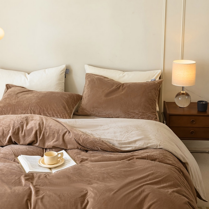 91家纺网 家纺一手货源 找家纺 ONE TWO ONE 121 新品【婴儿绒德芙绒四件套】2025毛毯被子四件套单件床单被套床笠珊瑚绒牛奶绒冬被法兰绒兔毛绒双拼款 双拼-深咖浅咖