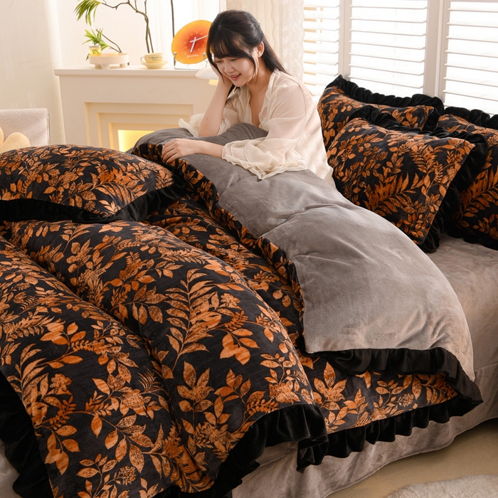 91家纺网 家纺一手货源 找家纺 千姿坊 2025新款韩版牛奶绒花边款四件套 18复古叶影