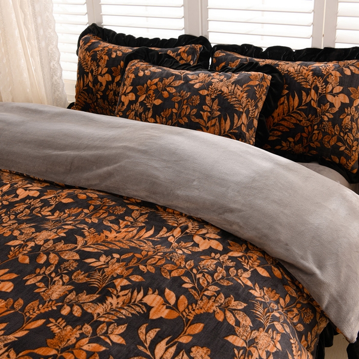 91家纺网 家纺一手货源 找家纺 千姿坊 2025新款韩版牛奶绒花边款四件套 18复古叶影