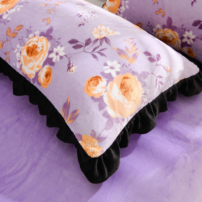 91家纺网 家纺一手货源 找家纺 千姿坊 2025新款韩版牛奶绒花边款四件套 20紫金花朵