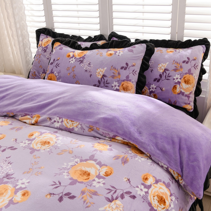 91家纺网 家纺一手货源 找家纺 千姿坊 2025新款韩版牛奶绒花边款四件套 20紫金花朵