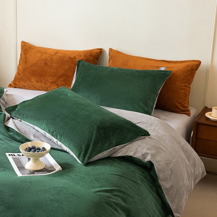 91家纺网 家纺一手货源 找家纺 ONE TWO ONE 121 新品【婴儿绒德芙绒四件套】2025毛毯被子四件套单件床单被套床笠珊瑚绒牛奶绒冬被法兰绒兔毛绒双拼款 双拼-松绿烟灰