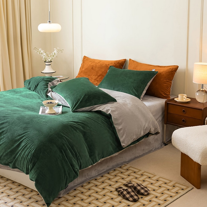 91家纺网 家纺一手货源 找家纺 ONE TWO ONE 121 新品【婴儿绒德芙绒四件套】2025毛毯被子四件套单件床单被套床笠珊瑚绒牛奶绒冬被法兰绒兔毛绒双拼款 双拼-松绿烟灰