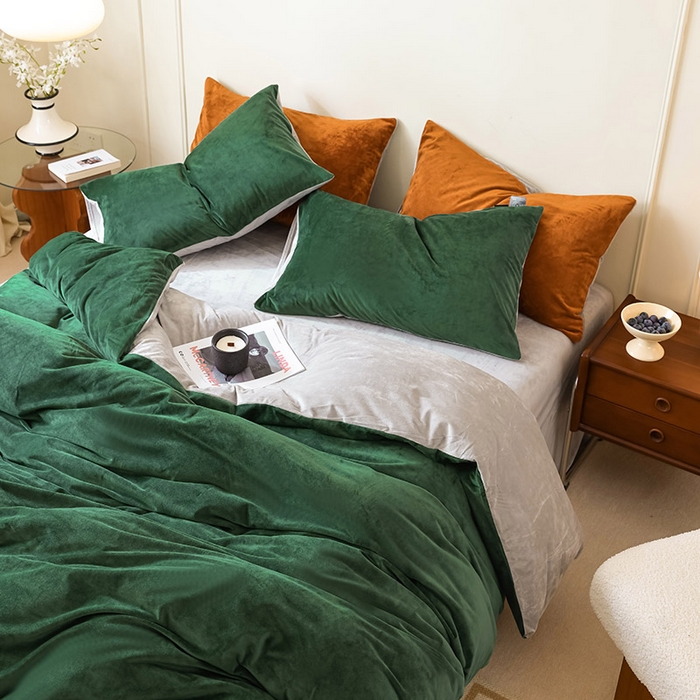 91家纺网 家纺一手货源 找家纺 ONE TWO ONE 121 新品【婴儿绒德芙绒四件套】2025毛毯被子四件套单件床单被套床笠珊瑚绒牛奶绒冬被法兰绒兔毛绒双拼款 双拼-松绿烟灰