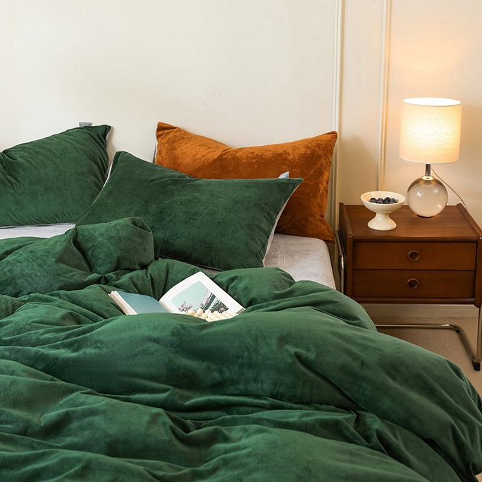 91家纺网 家纺一手货源 找家纺 ONE TWO ONE 121 新品【婴儿绒德芙绒四件套】2025毛毯被子四件套单件床单被套床笠珊瑚绒牛奶绒冬被法兰绒兔毛绒双拼款 双拼-松绿烟灰