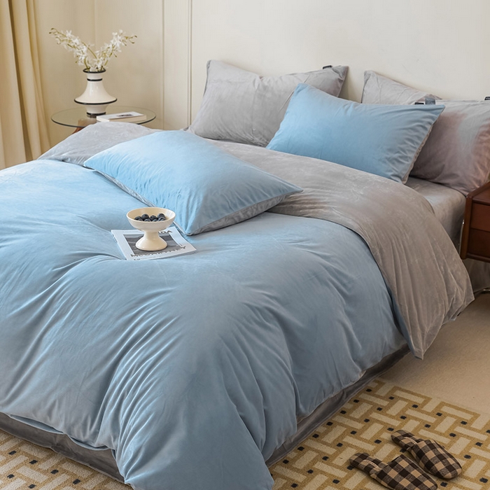 91家纺网 家纺一手货源 找家纺 ONE TWO ONE 121 新品【婴儿绒德芙绒四件套】2025毛毯被子四件套单件床单被套床笠珊瑚绒牛奶绒冬被法兰绒兔毛绒双拼款 双拼-天蓝烟灰