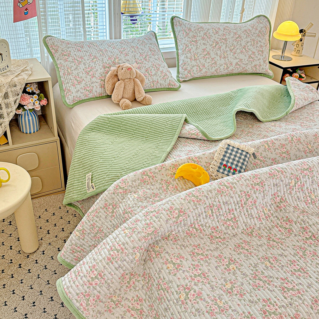 91家纺网 家纺一手货源 找家纺 恒尚居 2025新款全棉牛奶绒床盖四季可用纯棉夹棉床单床褥垫三件套-秋冬款系列二 紫薇花【A纯棉-B牛奶绒】