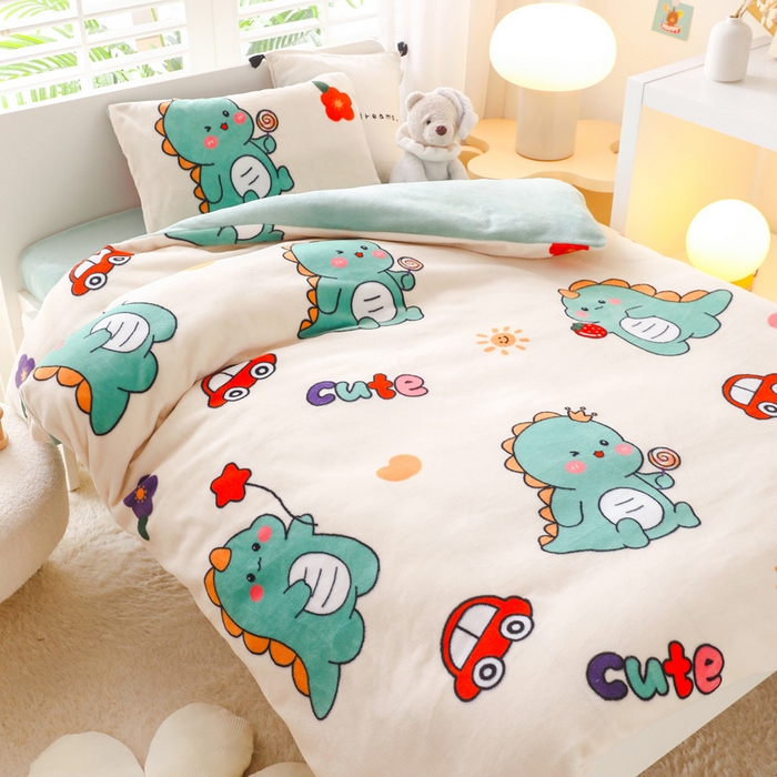 91家纺网 家纺一手货源 找家纺 鱼宝 2025新款小版牛奶绒幼儿园套件 恐龙先生