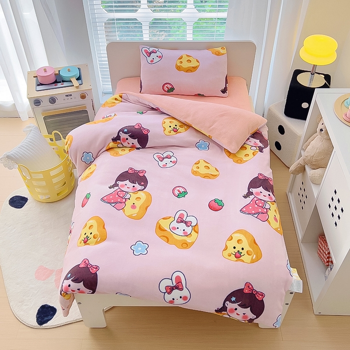 鱼宝 2025新款小版牛奶绒幼儿园套件 奶酪