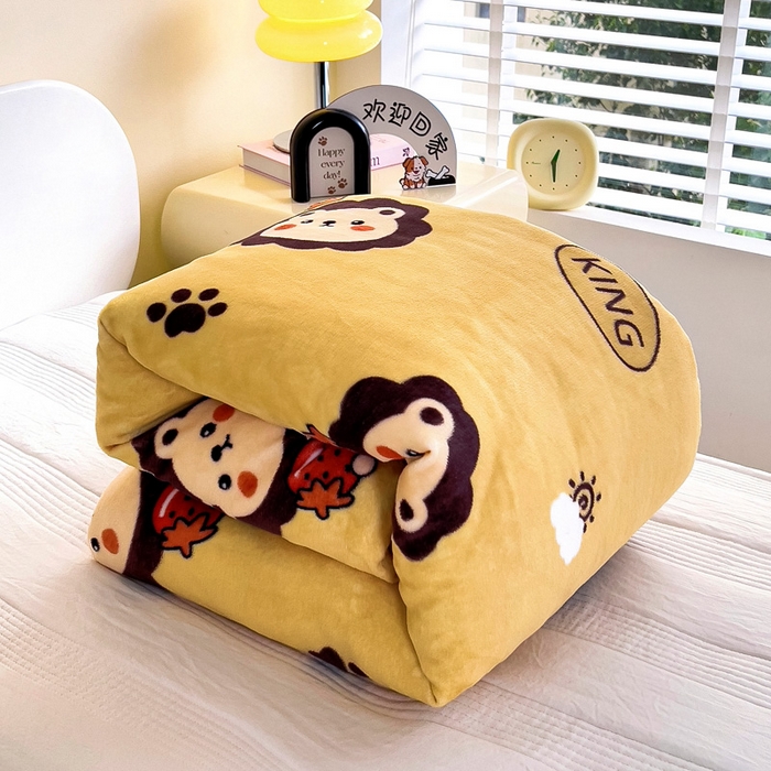 91家纺网 家纺一手货源 找家纺 鱼宝 2025新款小版牛奶绒幼儿园套件 小狮子