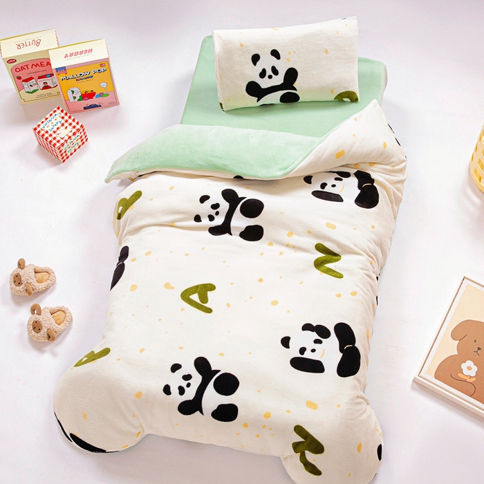 91家纺网 家纺一手货源 找家纺 鱼宝 2025新款小版牛奶绒幼儿园套件 小熊猫