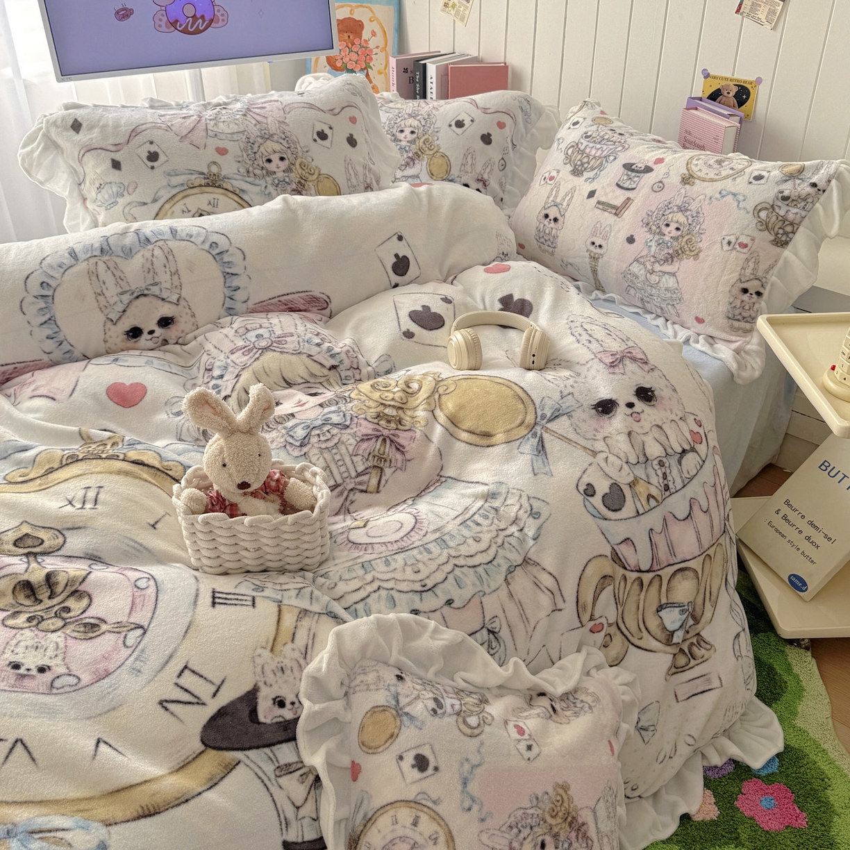 91家纺网 家纺一手货源 找家纺 希诺家居 2025新款牛奶绒花边原创专版洛丽塔风少女心萝莉风大版牛奶绒四件套被套 牛奶绒-爱丽丝