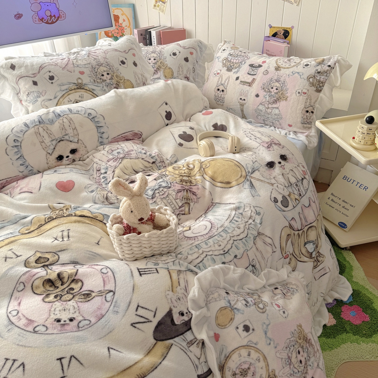 91家纺网 家纺一手货源 找家纺 希诺家居 2025新款牛奶绒花边原创专版洛丽塔风少女心萝莉风大版牛奶绒四件套被套 牛奶绒-爱丽丝