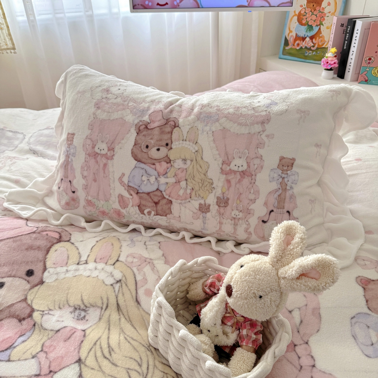 91家纺网 家纺一手货源 找家纺 希诺家居 2025新款牛奶绒花边原创专版洛丽塔风少女心萝莉风大版牛奶绒四件套被套 牛奶绒-告白序曲