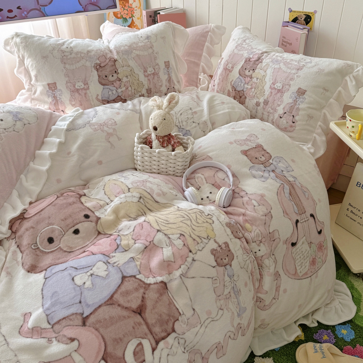 91家纺网 家纺一手货源 找家纺 希诺家居 2025新款牛奶绒花边原创专版洛丽塔风少女心萝莉风大版牛奶绒四件套被套 牛奶绒-告白序曲