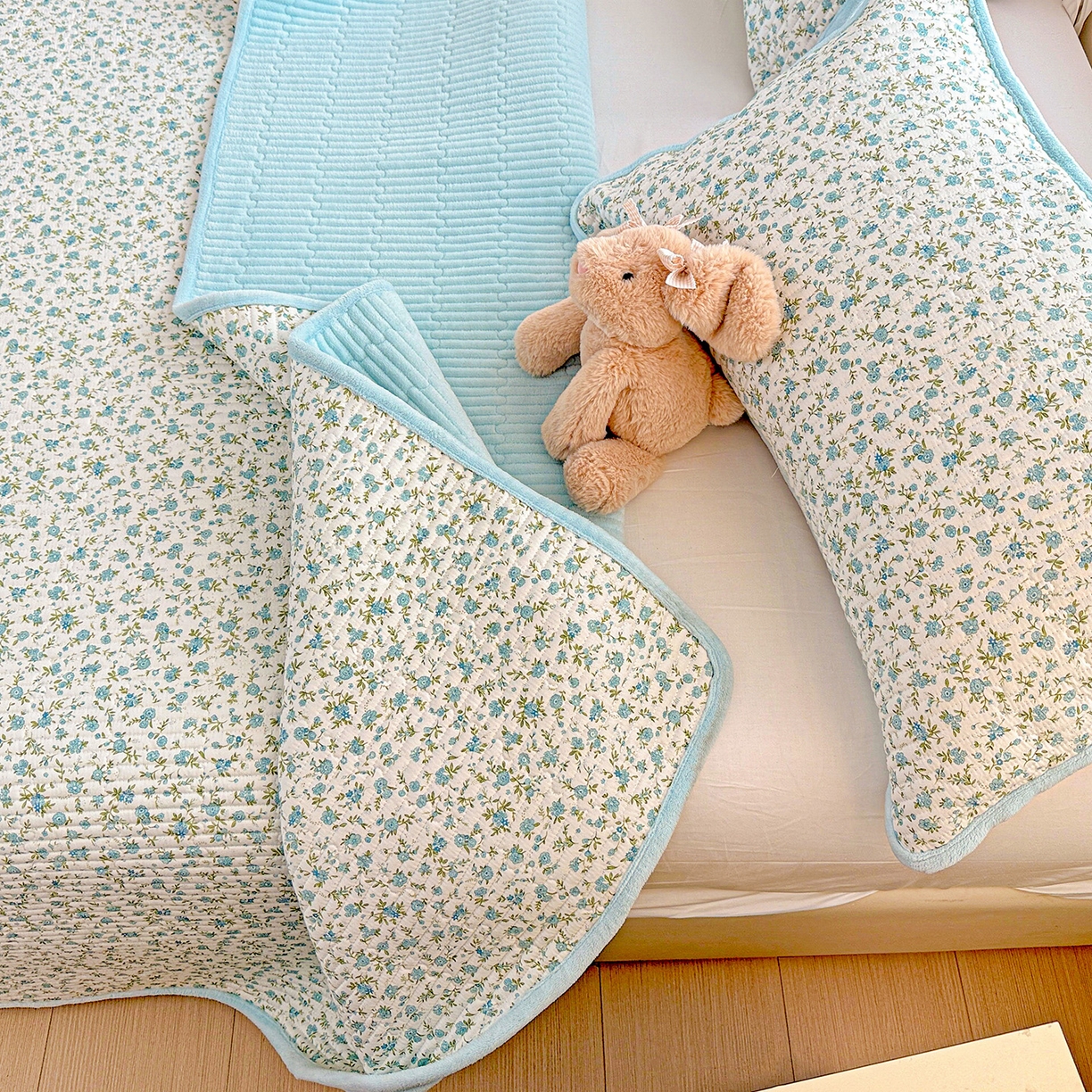 91家纺网 家纺一手货源 找家纺 恒尚居 2025新款全棉牛奶绒床盖四季可用纯棉夹棉床单床褥垫三件套-秋冬款系列二 蓝韵【A纯棉-B牛奶绒】