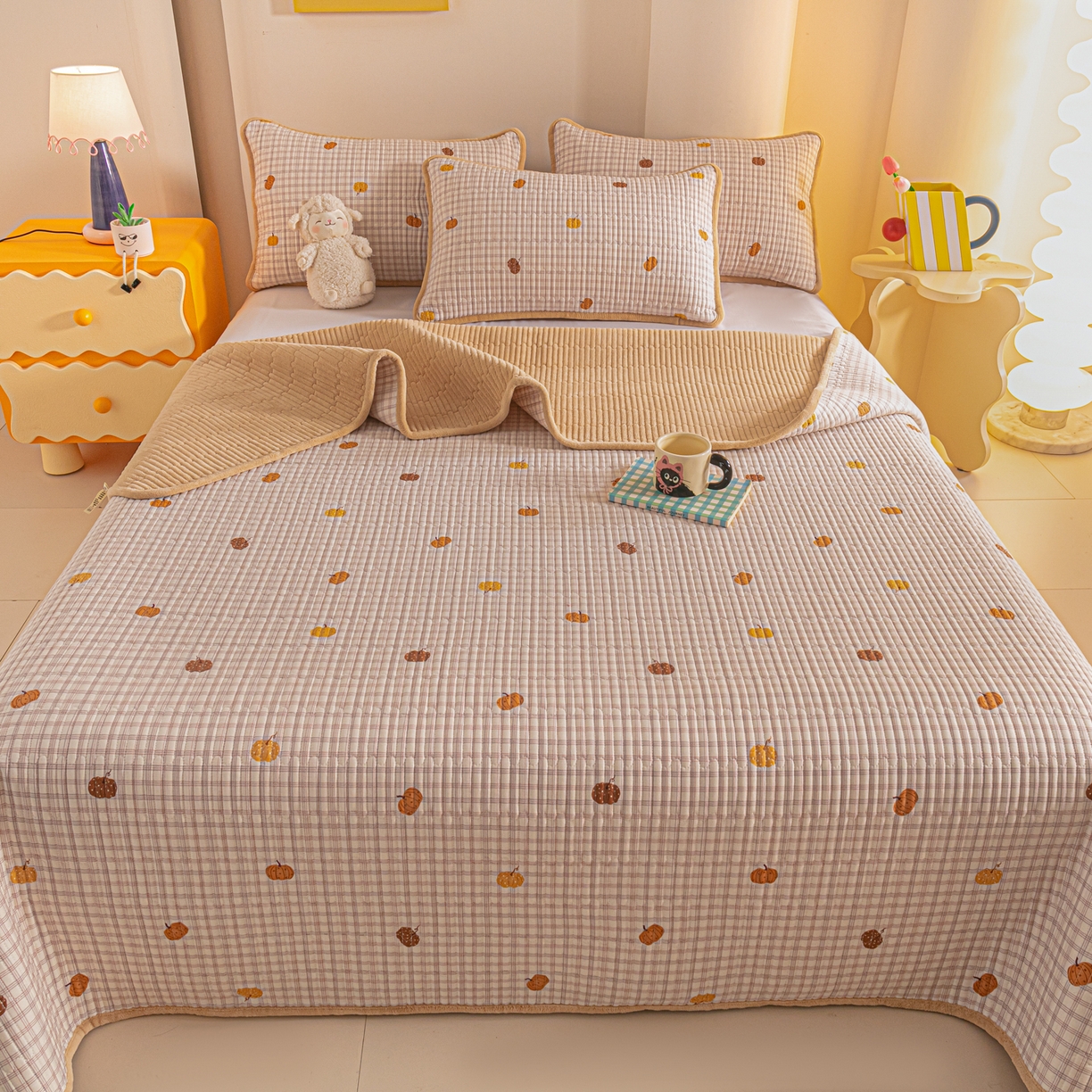 91家纺网 家纺一手货源 找家纺 恒尚居 2025新款全棉牛奶绒床盖四季可用纯棉夹棉床单床褥垫三件套-秋冬款系列二 南瓜奇趣【A纯棉-B牛奶绒】