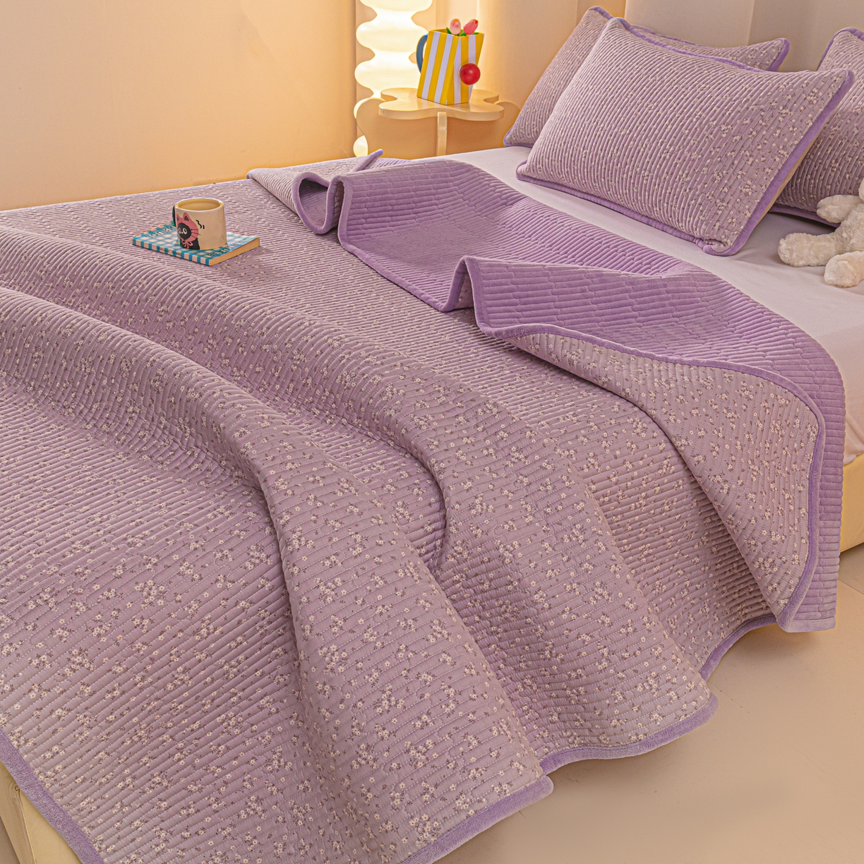 91家纺网 家纺一手货源 找家纺 恒尚居 2025新款全棉牛奶绒床盖四季可用纯棉夹棉床单床褥垫三件套-秋冬款系列二 花言【A纯棉-B牛奶绒】