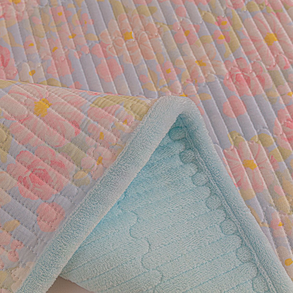 91家纺网 家纺一手货源 找家纺 恒尚居 2025新款全棉牛奶绒床盖四季可用纯棉夹棉床单床褥垫三件套-秋冬款系列二 梦幻【A纯棉-B牛奶绒】