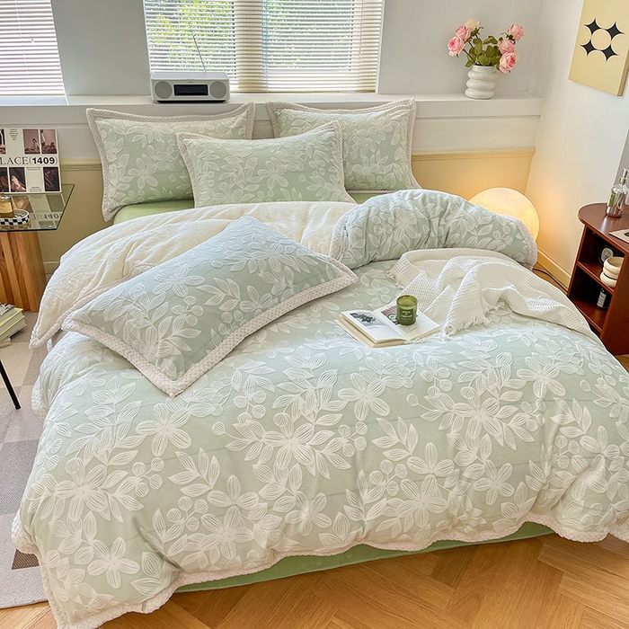 91家纺网 家纺一手货源 找家纺 （总）琪格格纺织 2025新款全消光包边立体简约清新雕花绒四件套