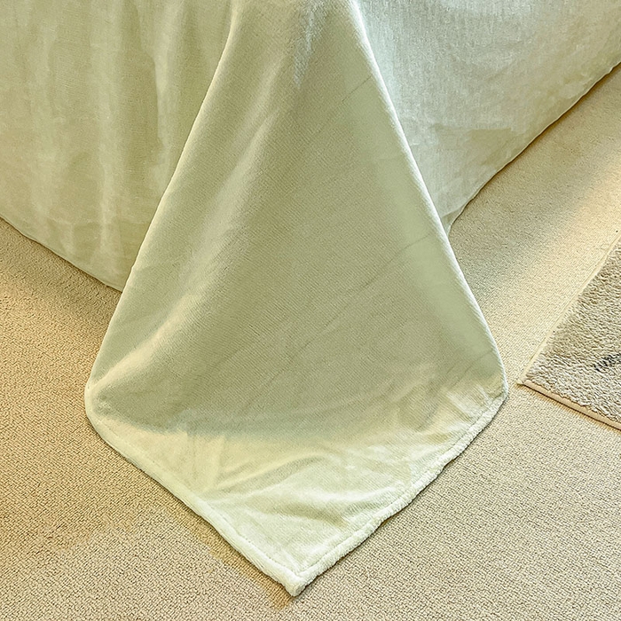 91家纺网 家纺一手货源 找家纺 琪格格纺织 2025新款全消光包边立体简约清新雕花绒四件套 雕花包边- 安妮花苑 绿